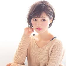 イエベ秋タイプに似合う髪色特集 透明感のあるヘアカラーで大人っぽさをget folk 髪 色 ヘアカラー 髪型