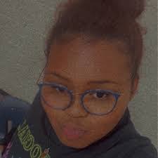 Tamara Bracey's Instagram, Twitter & Facebook