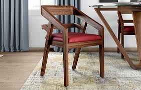 Modern dining chairs can be made of wood, metal, plastic, or upholstery and come in a large variety of colors ranging from neutral palettes to more bold colors to add an accent to the dining room. Buy Dining Room Chairs Online Flat 35 Off