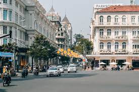 2 days ago · in 1975, saigon fell to the north vietnamese faster than expected, leading to chaos and to the largest helicopter airlift ever attempted to rescue hundreds of americans and south vietnamese, who. Saigon Unsere Tipps Highlights In Ho Chi Minh City Sommertage