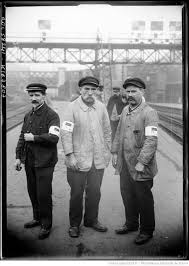Greve Des Cheminots Oui Mais En 1920 A St Lazare Paris Sncf Histoire Vintage Greve Grevessncf Grevedeschem Photographie Paris Vintage Gare St Lazare