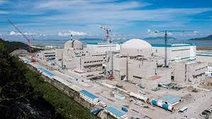 台山核电站项目介绍 台山核电站 位于广东省台山市 赤溪镇 ，规划建设六台压水堆 核电机组 。 一期工程建设两台单机容量为175万千瓦的核电机组。 2gga1gzu7v07rm