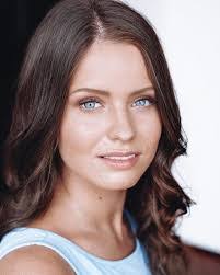 Hilary Boyce's Instagram, Twitter & Facebook