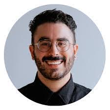 Diamond Bledsoe's Instagram, Twitter & Facebook