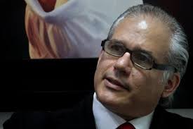 Ahora que hay que votar por caras, quizás vengan más políticos'