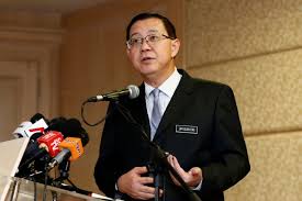 Former penang chief minister lim guan eng (r), his wife betty chew gek cheng (l) were charged in the sessions. Anti Graft Agency Shocked At Malaysian Finance Minister Lim Guan Eng S Acquittal Se Asia News Top Stories The Straits Times