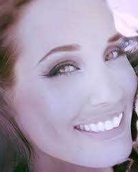 Cassie Newell's Instagram, Twitter & Facebook