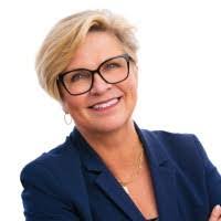 Kate Carnes's Instagram, Twitter & Facebook