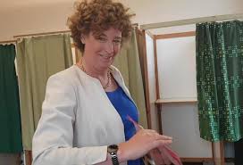 Petra de sutter is talking about genetics at 20th anniversary of the convention on human rights and biomedicine (oviedo. Une Gynecologue Vice Premiere Ministre Healthcare Executive