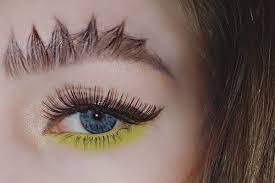Dragon Brows Are The Latest Polarizing Makeup Trend To Hit Instagram Eyebrow Trends Instagram Eyebrows Dragon Makeup