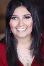 Ashley Charest's Instagram, Twitter & Facebook