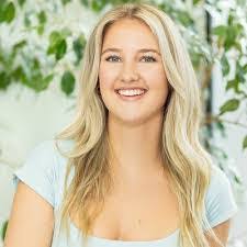 Jill Berg's Instagram, Twitter & Facebook