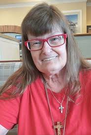 Sandy Denney's Instagram, Twitter & Facebook