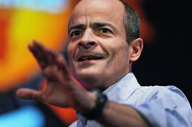 Carlos Brito, CEO da AB Inbev, fica sem bônus pela primeira vez desde 2008