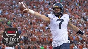 West Virginia Stuns Texas On 2 Point Conversion College Football Highlights Youtube Football Highlight Football College Football