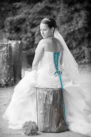 Günstig brautkleider online verkaufen,persunkleid bietet tolle billige hochzeitskleider 2015,und kleider für besondere anlässe an.kaufen sie sofort bei persun ein! Hochzeitsfotos Dreieich Sprendlingen Zeitlos Und Elegant