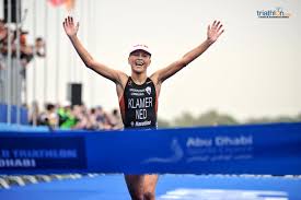 Dat hoeft ook niet, want de meesten zijn toch een tikkie raar. Klamer Survives Carnage To Claim First Wts Win Witsup Com