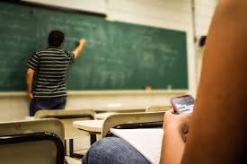 Sie dauert 24 monate und beginnt im september mit dem neuen schuljahr oder im februar zum schulhalbjahr. Grundschullehrerin Gehalt 2021 Besoldung Nach A12 Oder A13