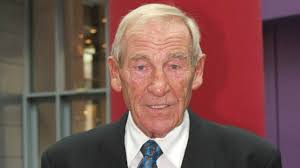 The manchester city team that played in the. Trautmann By A Neck All Weather Winner Revives Memories Of Man City Goalkeeper Horse Racing News Racing Post