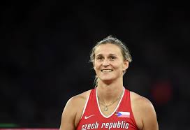 Šedesátimetrovou hranici atakovala ještě dvakrát hody dlouhými 59,85 a 58,81 metru. Sport Je Jako Droga Osteparka Barbora Spotakova Chysta Navrat I Po Druhem Porodu Irozhlas Spolehlive Zpravy
