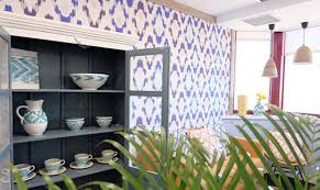 Resultado de imagen de decoracion escaparates paris imagenes. Es Bolic Colabora Con La Decoracion De Las Nuevas Oficinas De Trivago En Palma Economiademallorca El Periodico Economico De Illes Balears