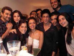 15 Unknown Facts About Shah Rukh Khan S Wife Gauri Khan That Will Blow Your Mind This is from her first date! filmymantra