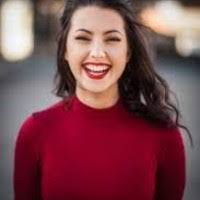 Zahra Adamjee's Instagram, Twitter & Facebook