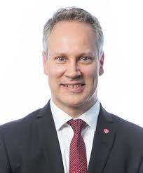 Lorna Wharton Chart.PR MCIPR