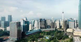 Malaysia's biggest cities are its capital of kuala lumpur, the unesco world heritage site of georgetown on penang island, ipoh, and the malays are the largest of these, making up over 50% of the population, while the malaysian chinese form about 25% of the population, and the malaysian. 5 Best Things To See In Kuala Lumpur