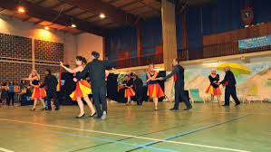 Moniteur diplômé de danse de salon ou danses de société. Danses De Salon Club De Danse Les Abeilles