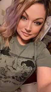 I used to be that girl that fell for the bs.. now that im in my 40s i just  stay in my own lane! Eventually a real stand up guy will make his way to  me! #loveyourself #realmen #standupguys ...