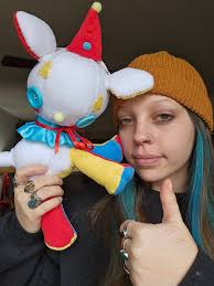 EEEEEK! my bestie Laura Gene commissioned a birthday plushie from my  amazing friend Amanda Wallace !!!!!!!!!!!!!!!!!!!!!!!!!!! I have wanted an  Amanda plushie for so long and he's so perfect!!! My special clown