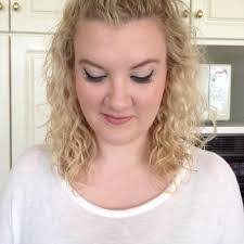 Christina Vos's Instagram, Twitter & Facebook