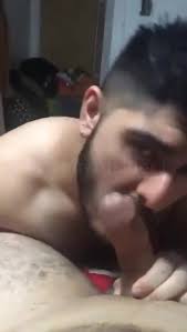 Sakallı türk genci aktif adama sakso çekiyor - ThisVid.com