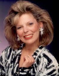 Kari Sykes's Instagram, Twitter & Facebook