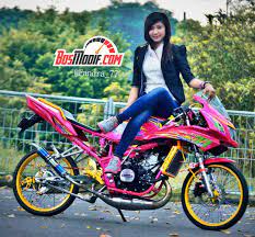 Showing posts with label cewek naik ninja. Modifikasi Motor Kawasaki Ninja Dan Cewek Keren Naik Tangki