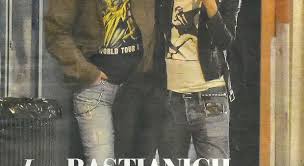 Maybe you would like to learn more about one of these? Joe Bastianich E Nadia Toffa Uscita Romantica A Milano Chi Il Gazzettino It Viaggi