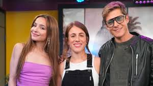 Ari Alectra's legendary BJ - captured in viral clip now