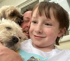 My dad is such an ass. He's sitting outside in the back and says how nice  it feels out there. My mom, who is undergoing chemo for mastisisised breast  cancer and just