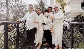 Di usianya yang belum genap 30 tahun, prilly latuconsina sudah memiliki rumah mewah sendiri seharga miliaran rupiah. Terungkap 7 Potret Rumah Prilly Latuconsina Ini Mewah Banget