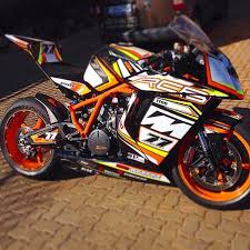 Biggest Motorcycle Page On Instagram Who S Loving The Color Scheme Imagebuild Sportbikelife Braptube Motorcycle Racing Bikes Ktm Rc8