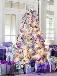 1001 Ideas Para Decorar Arbol De Navidad Con Mucha Clase Arbol De Navidad Arbol De Navidad Morados Cintas De Navidad