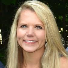 April Lammers's Instagram, Twitter & Facebook