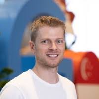 1200+ "Gladú" profiles