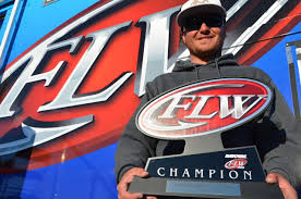 Skinner runs away with tourney title