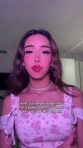 Leila Cain's Instagram, Twitter & Facebook