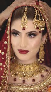 Traditional And Grand Collection Of Pakistani Bridal Dresses By Aisha Imran Pakistani Bridal Wear Online Pakistani Bridal Makeup Asian Bridal Makeup Bridal Makeup