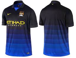 Ein individuelles geschenk kann man mit dem druck des alters oder des geburtsjahres und dem namen des geburtstagskindes erreichen. Manchester City Away Shirt 2014