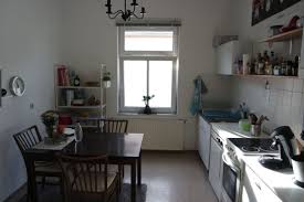 Die wohnung verfügt über 76m², dazu gibt es ein stellplatz und ein abgeschlossenes kellerabteil, diese sind im mietpreis inbegriffen. 3 Zimmer Wohnung Zu Vermieten Muhlenstrasse 5 98693 Ilmenau Ilm Kreis Mapio Net