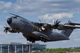 It can carry heavier loads than. Airbus A400m Atlas 23 Military Aircraft Cargo Aircraft Airbus